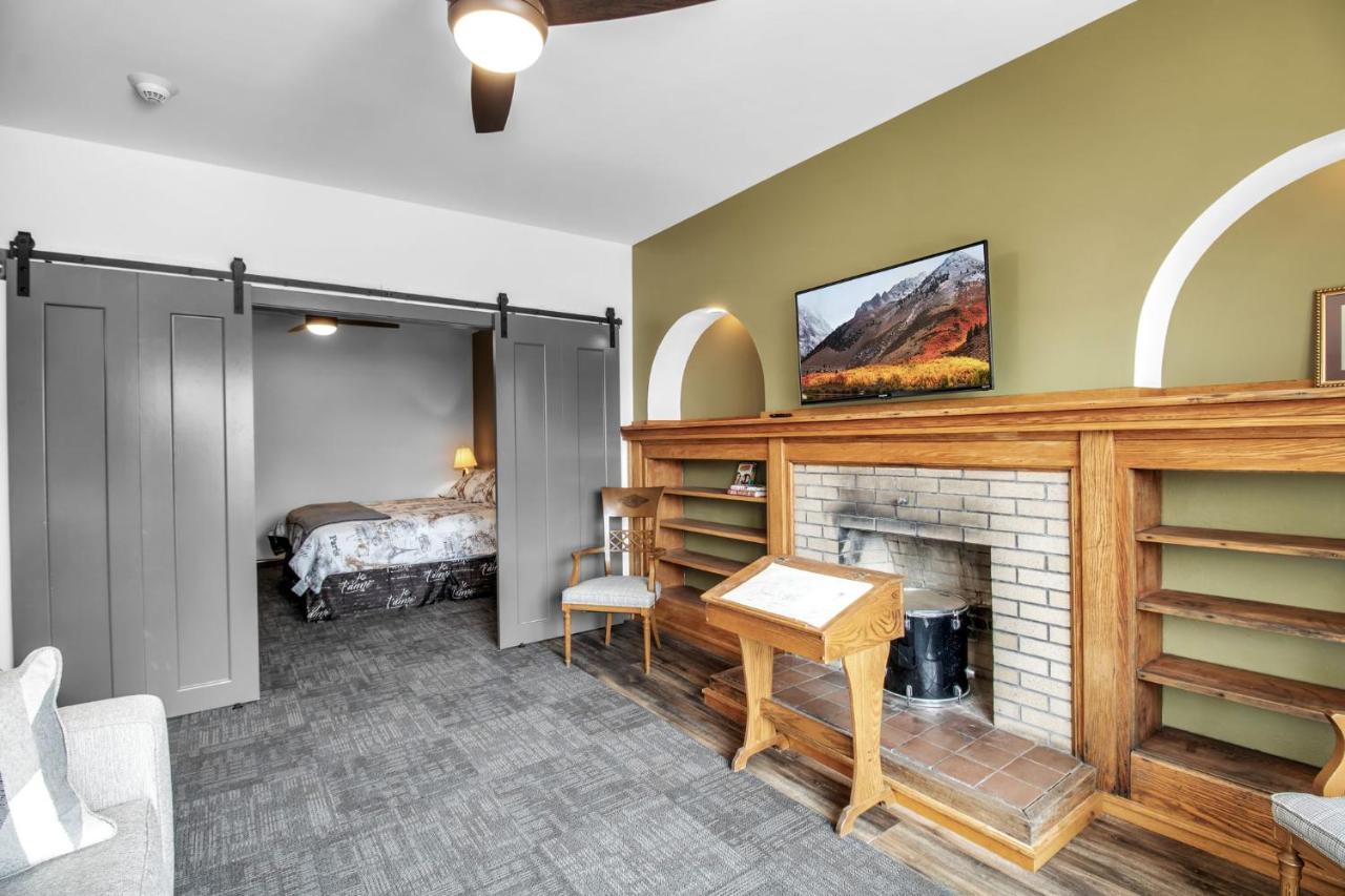 Webber Hotel Lyndonville 외부 사진