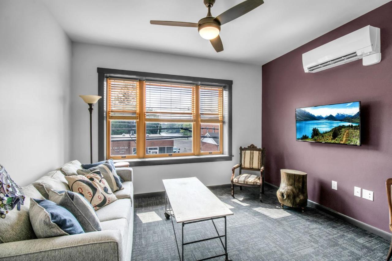 Webber Hotel Lyndonville 외부 사진