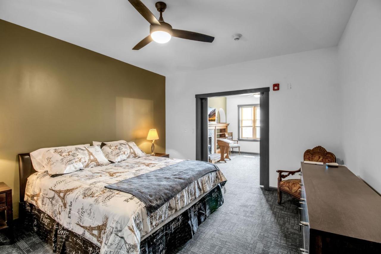 Webber Hotel Lyndonville 외부 사진